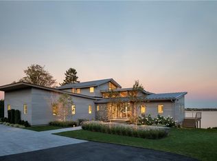 179 Indian Ave, Portsmouth, RI 02871