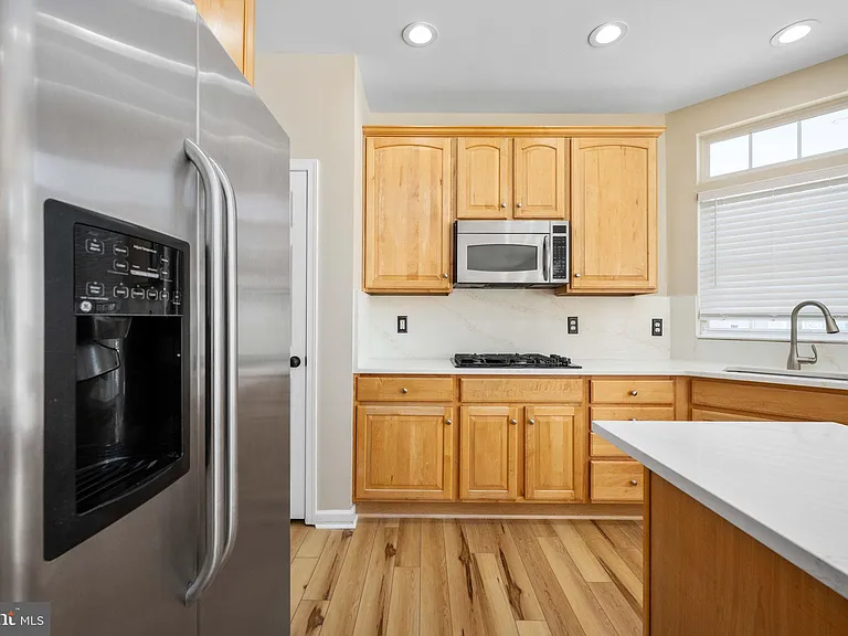 9320 Birch Cliff Dr — Photo 26