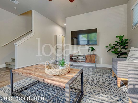 2nd image of 1709 Oakdale St Unit 5