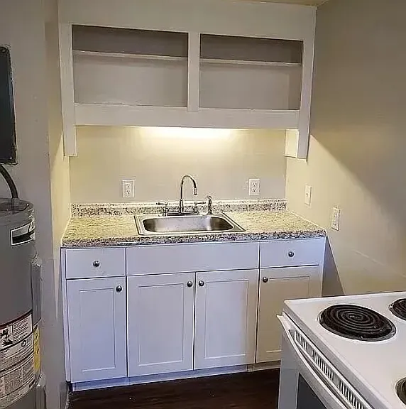 3359 Columbus Ave — Photo 5