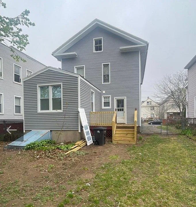 54 Gilbert Ave #1