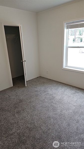4th image of 5 Columbia Drive #13