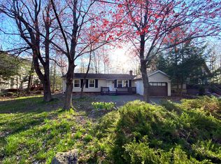 4579 Briarcliff Ter, Tobyhanna, PA