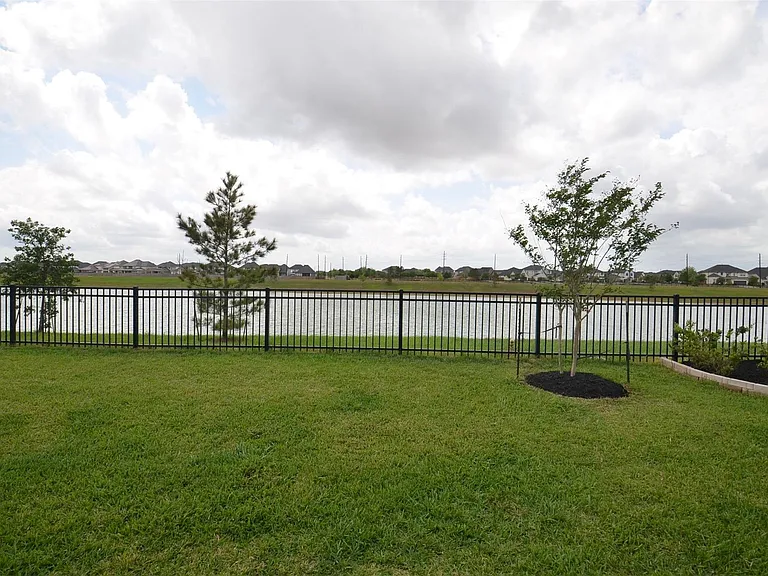 1696 Daylight Lake Dr — Photo 26