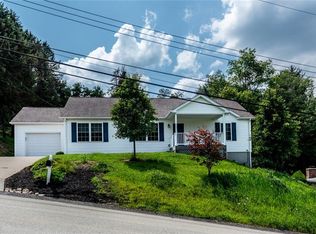 14 Langer Ln, Carnegie, PA 15106