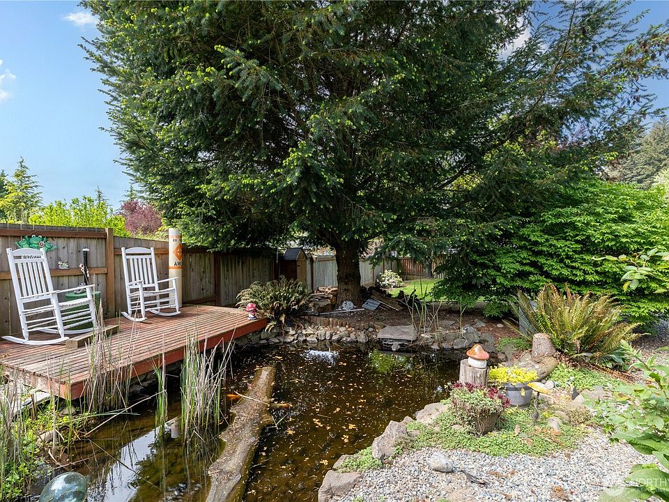 1st image of 11720 261st Avenue Ct E
