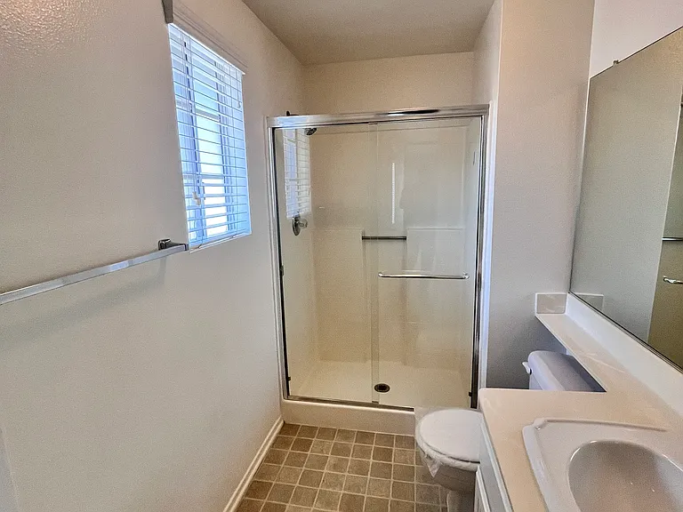 1227 S Alta Vista Ave #E — Photo 13