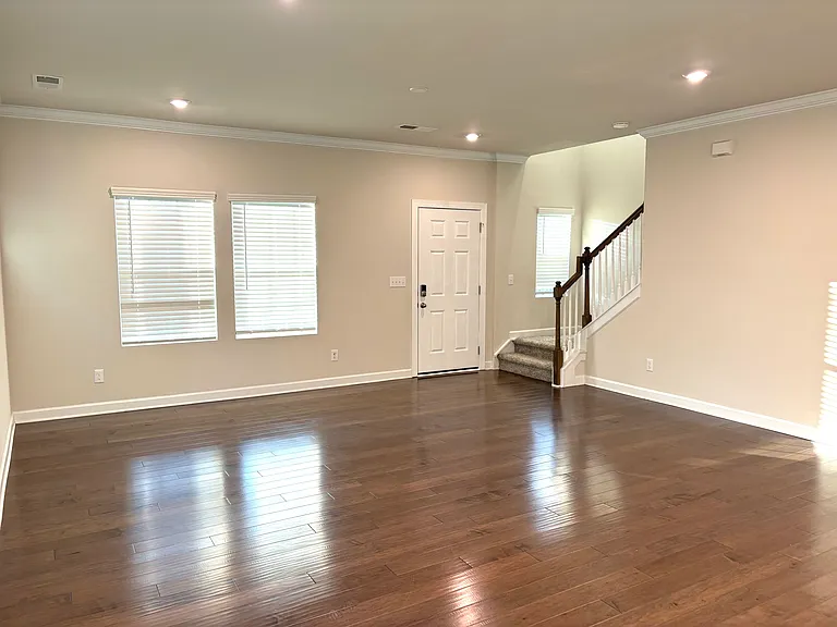 601 Windage Way — Photo 3