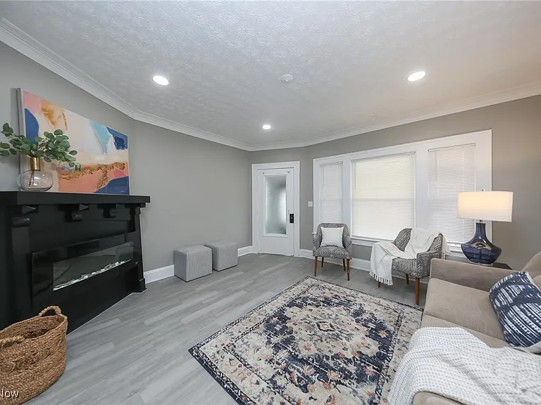 1574 Cohassett Ave — Photo 5