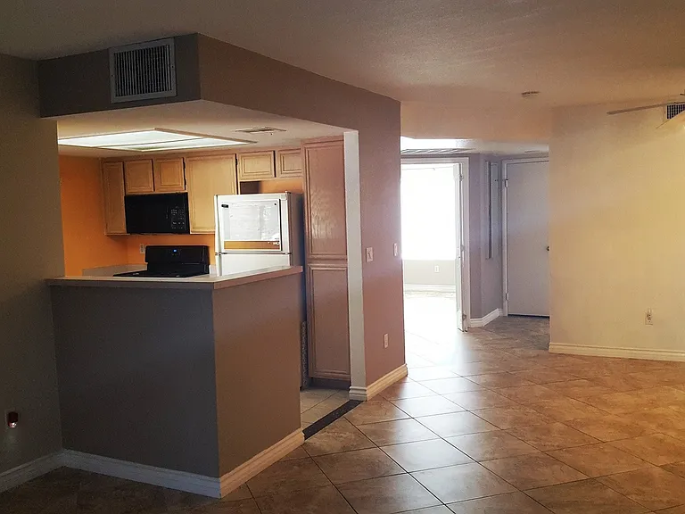 8070 W Russell Rd #1010 — Photo 8
