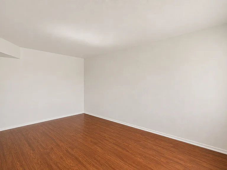 45 N Phyllis #109 — Photo 9