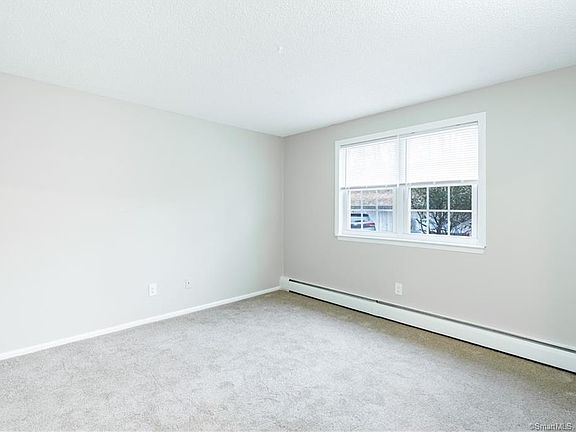 5th image of 73 Sigwin Dr Unit 73