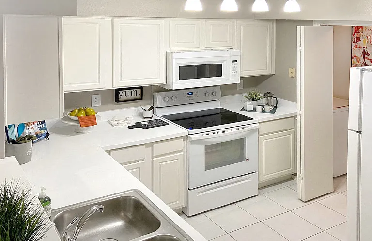 Preston Village Apartments — Photo 28