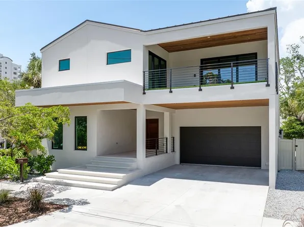 1681 Oak St, Sarasota, FL 34236
