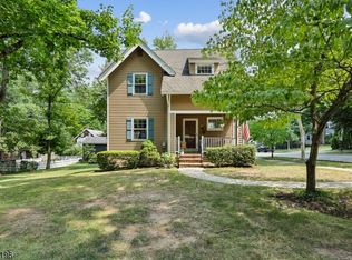 131 Hillside Ave, Chatham, NJ 07928