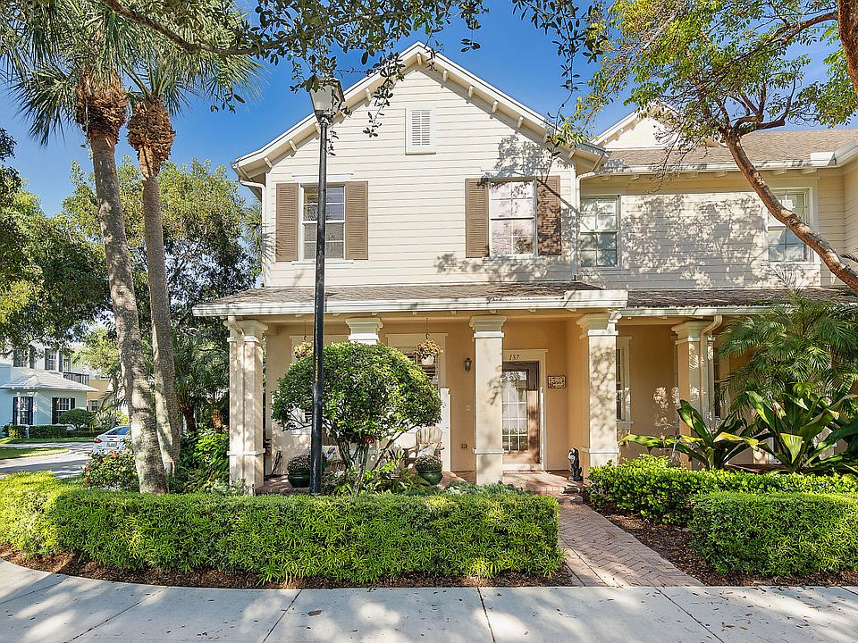 1st image of 137 E Thatch Palm Cir