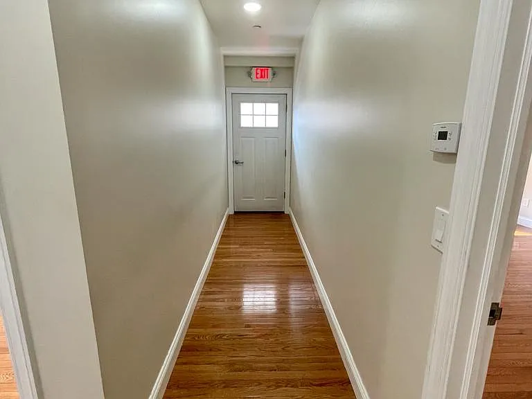 5 Brandreth St #2B — Photo 8