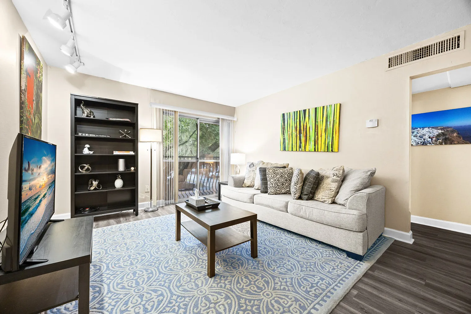 1 bed, 1.0 bath, 538 sqft, $3,308 — Photo 1