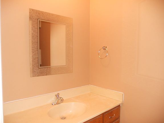 5th image of 118 Golf Club Ln