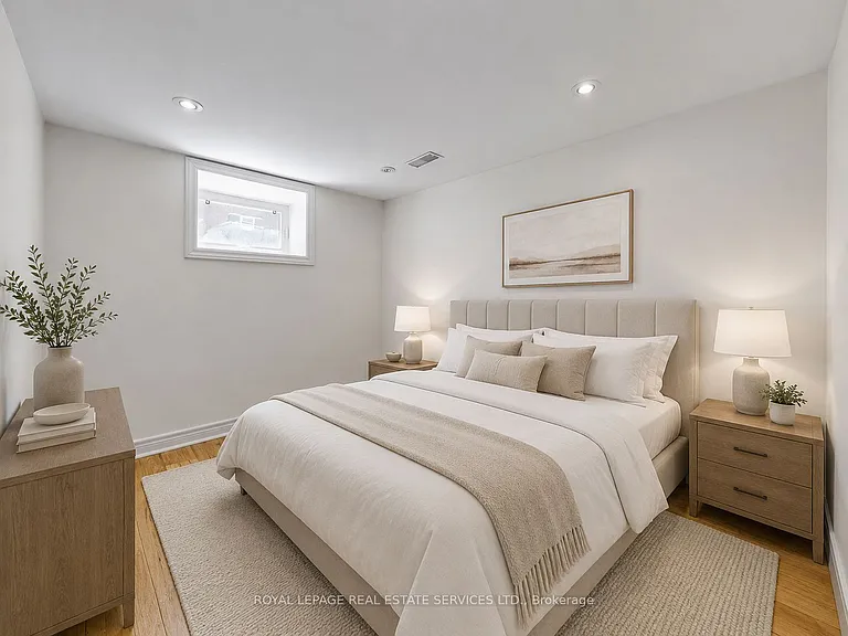 119 Essex St #LOWER — Photo 10
