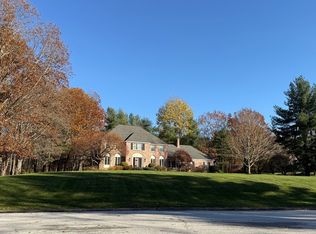 23 Algonquin Rd, Medfield, MA 02052