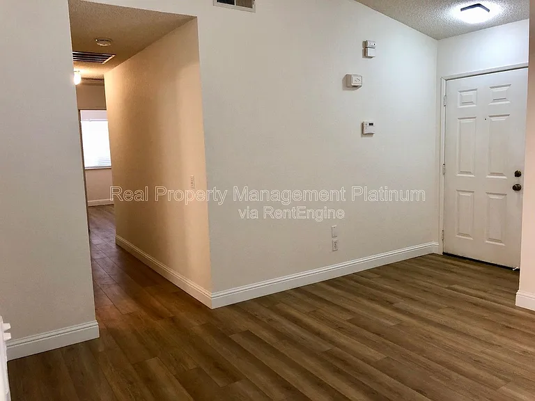 2967 Terry Ave — Photo 15