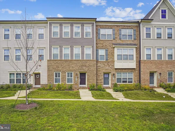 8814 Shady Pines Dr, Urbana, MD 21704