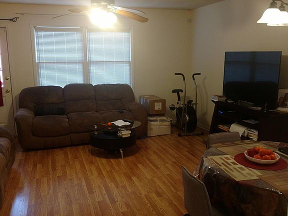 Living Room / Dinning Room