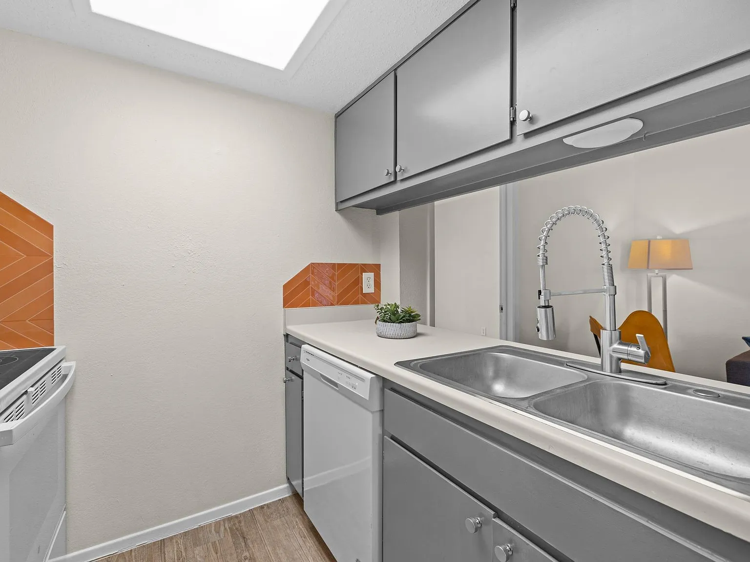 1 bed, 1.0 bath, 508 sqft, $795 — Photo 4