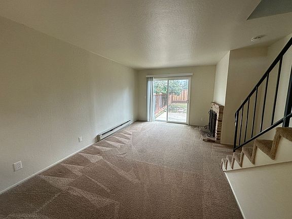 4th image of 10270 Alpine Dr APT 4