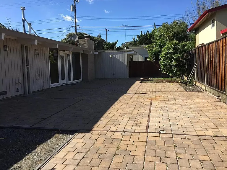 757 Seminole Way — Photo 14