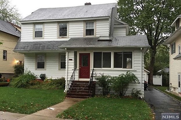 1st image of 324 Beechwood Pl