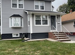 520 Washington Ave, Roselle, NJ 07203