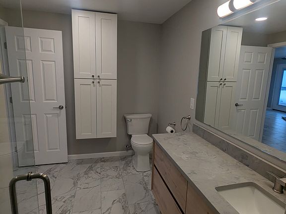 4th image of 205 New St APT A