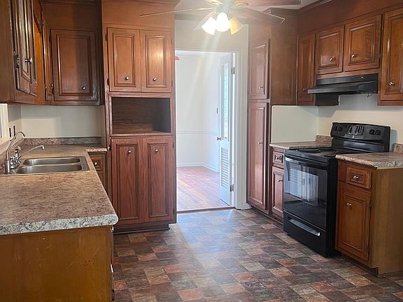 kitchen will have new stove and fridge