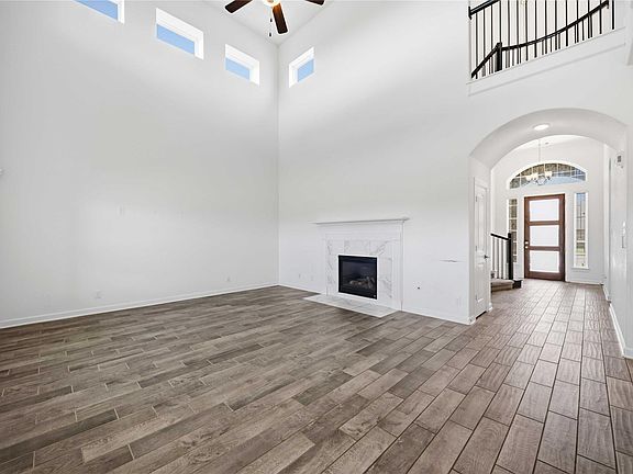 5th image of 6822 Regal Lakes Dr