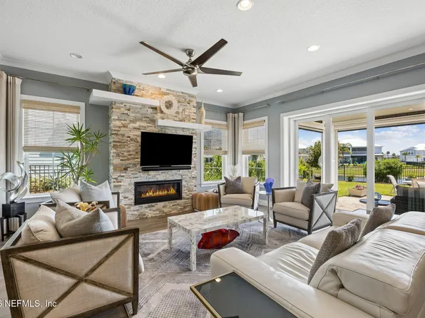 662 RUM RUNNER Way, St. Johns, FL 32259