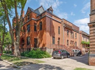 198 Kent St, Saint Paul, MN 55102