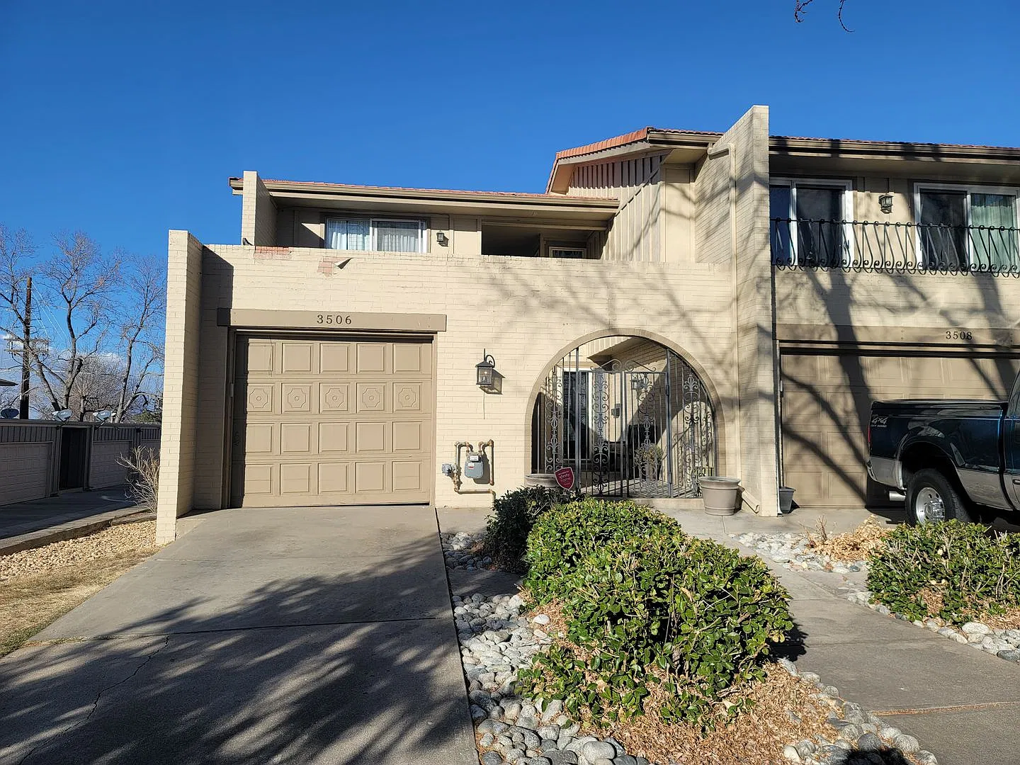 Beautiful 3 Bedroom 2.5 Bathroom In Denver. It Is A Must See! — Photo 2
