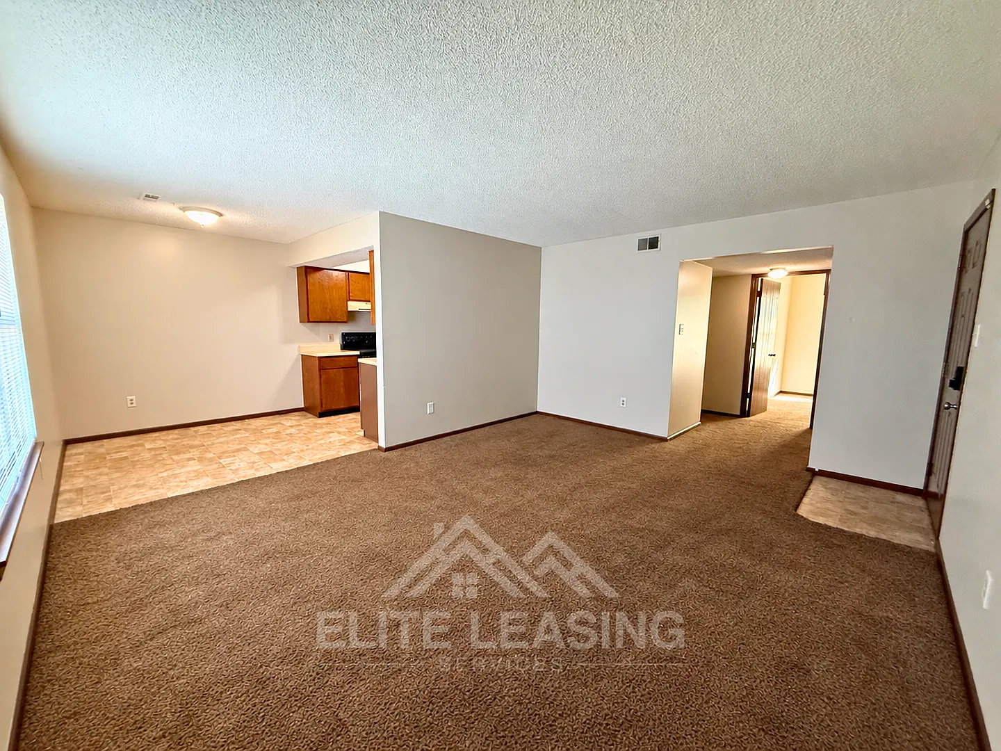 2119 SE 30th — Photo 3