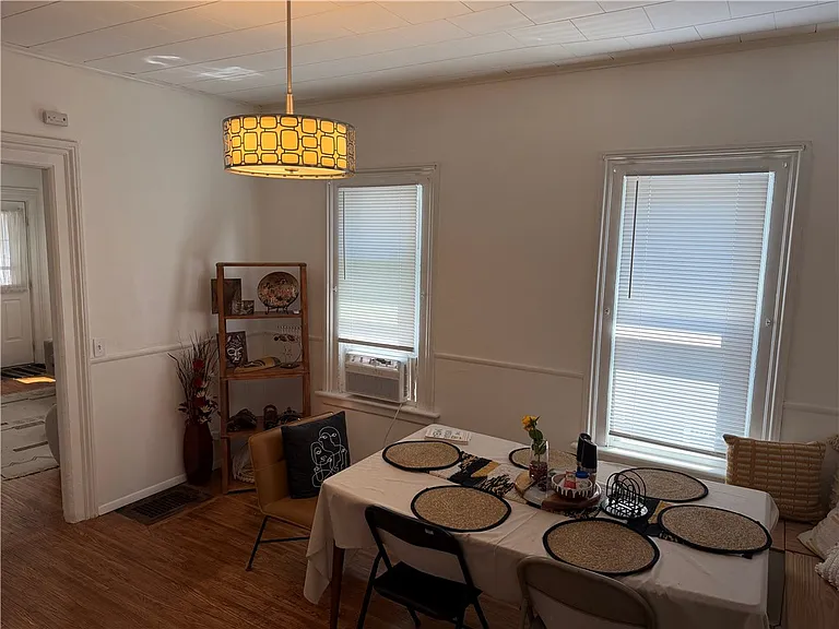 69 Averill Ave — Photo 6