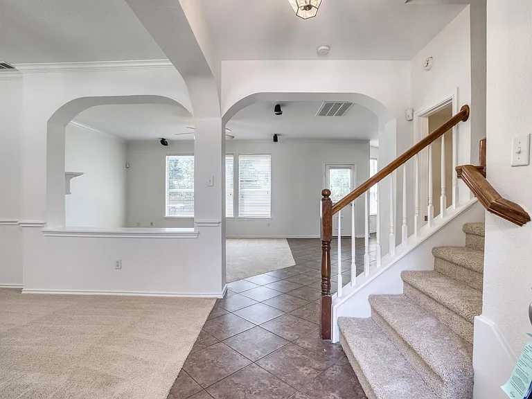 9909 Delamere Dr — Photo 6