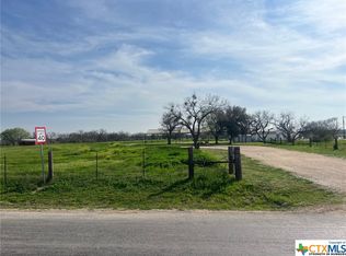 14646 E Lupon Rd #2, Saint Hedwig, TX 78152