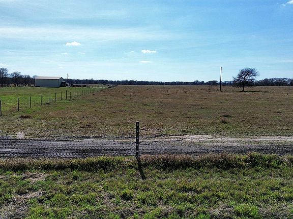 3rd image of 2760 County Road 117
