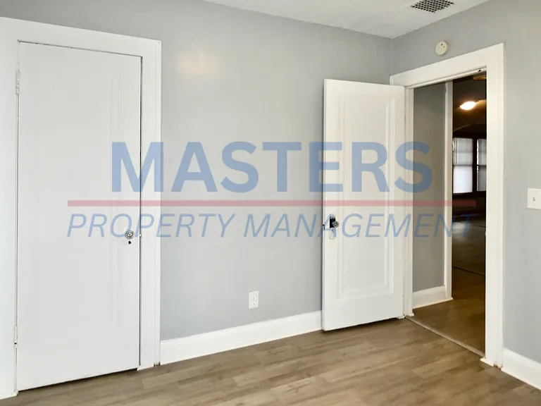 1133 Parkside Blvd — Photo 33