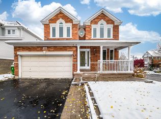52 Long Island Cres, Toronto, ON M1C 5E4