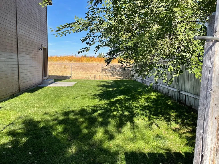 140 SW Quaker Dr — Photo 22