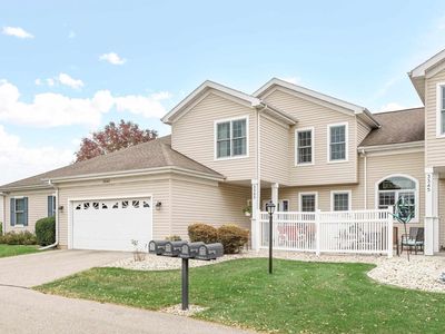 3343 N Stone Creek Circle, Madison, WI, 53719