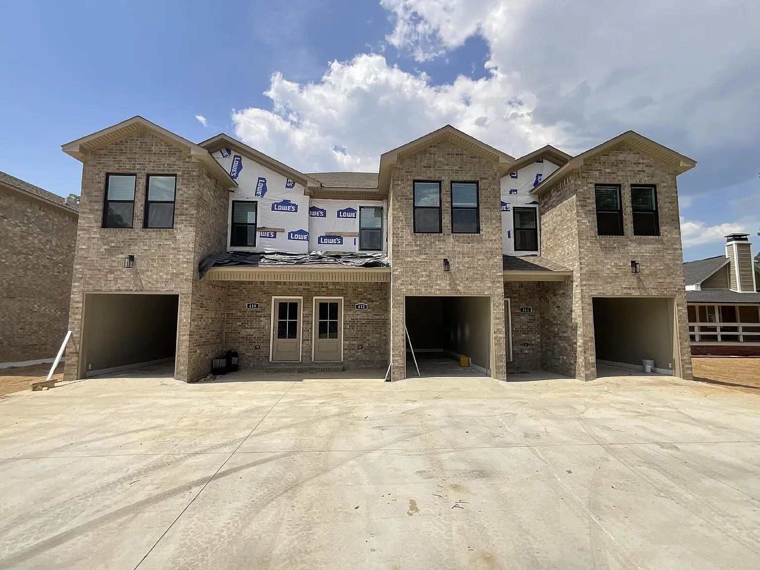 3 bed, 3.0 bath, $1,750 — Photo 1