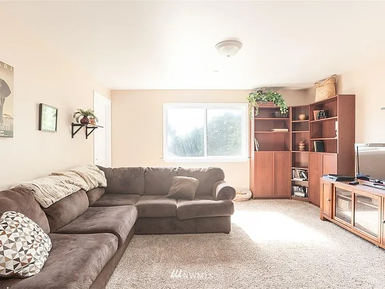 9622 S 221st Pl — Photo 20